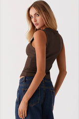 Round Neck Sleeveless Knit Top