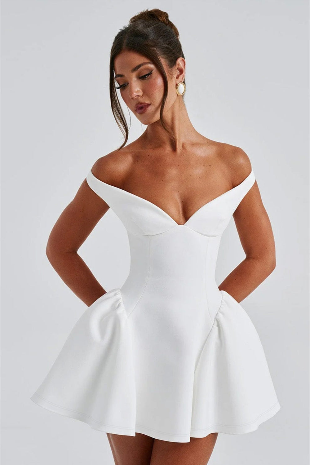 Sexy Low Cut Backless Party Dress S / White