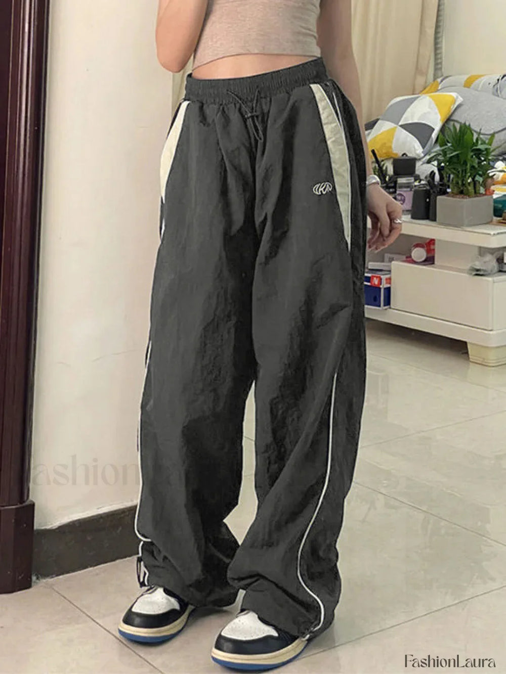 Contrast Piping Black Baggy Sweatpants Gray / M Wide Leg Pants