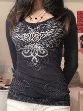 Long Sleeve Heart Pattern Print Tee Black / S Tops&Tees