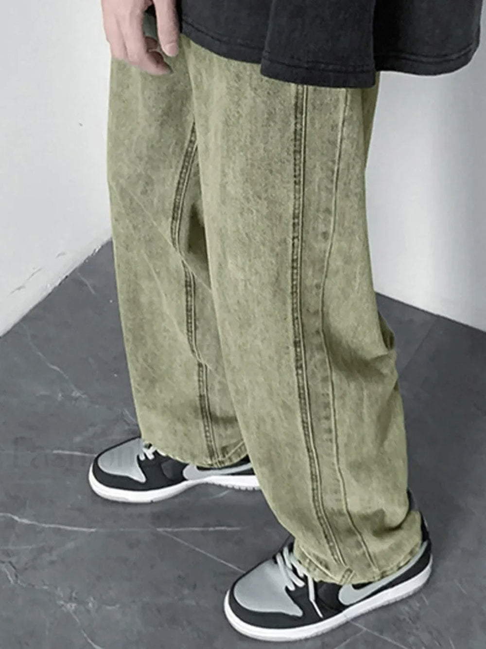 Men’s Vintage Washed Loose Jeans loose jeans