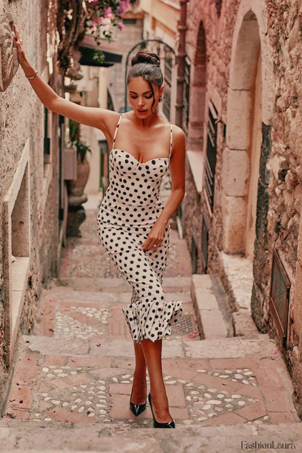 Polka Dot Pleated Slim Waist Strappy Maxi Dress