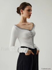 Slinky Boat Neck Trendy Contrast Trim Top T Shirts