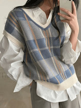 Vintage Checkered V Neck Sweater Vest Blue / ONE SIZE Sweaters