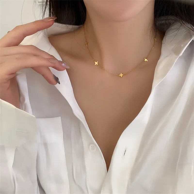 JuliaFashion-Mini Star Gold Choker Necklace