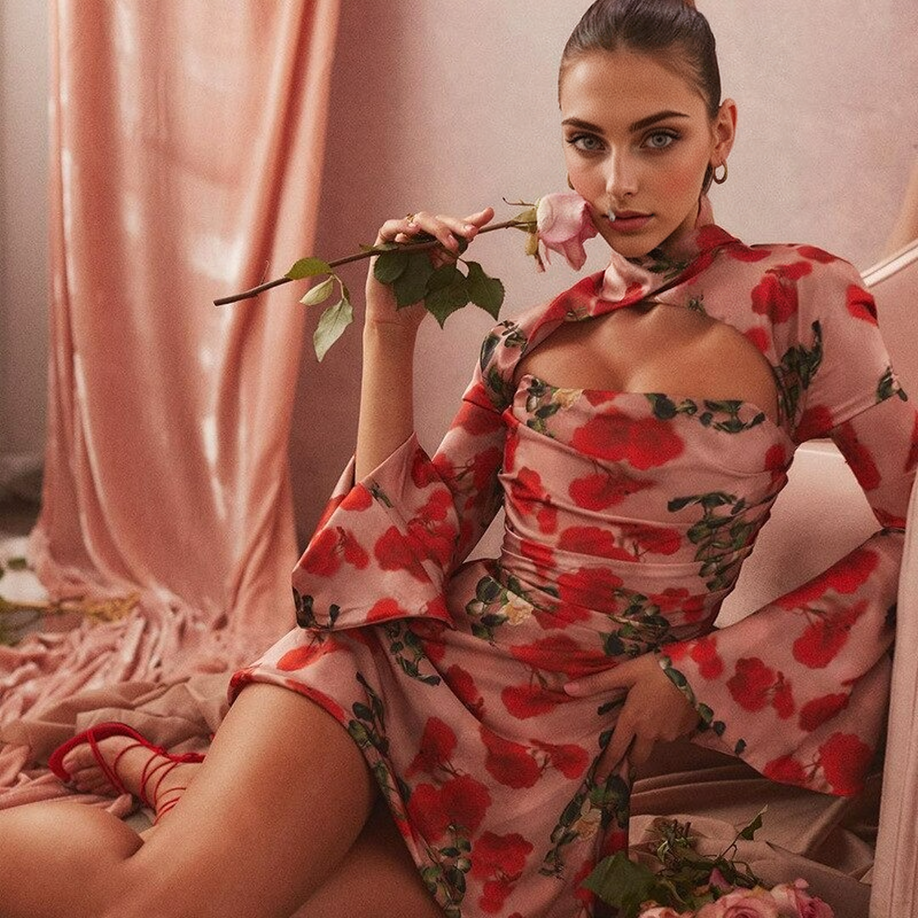 JuliaFashion - Sexy Low-Cut Backless Halter Cutout Dress