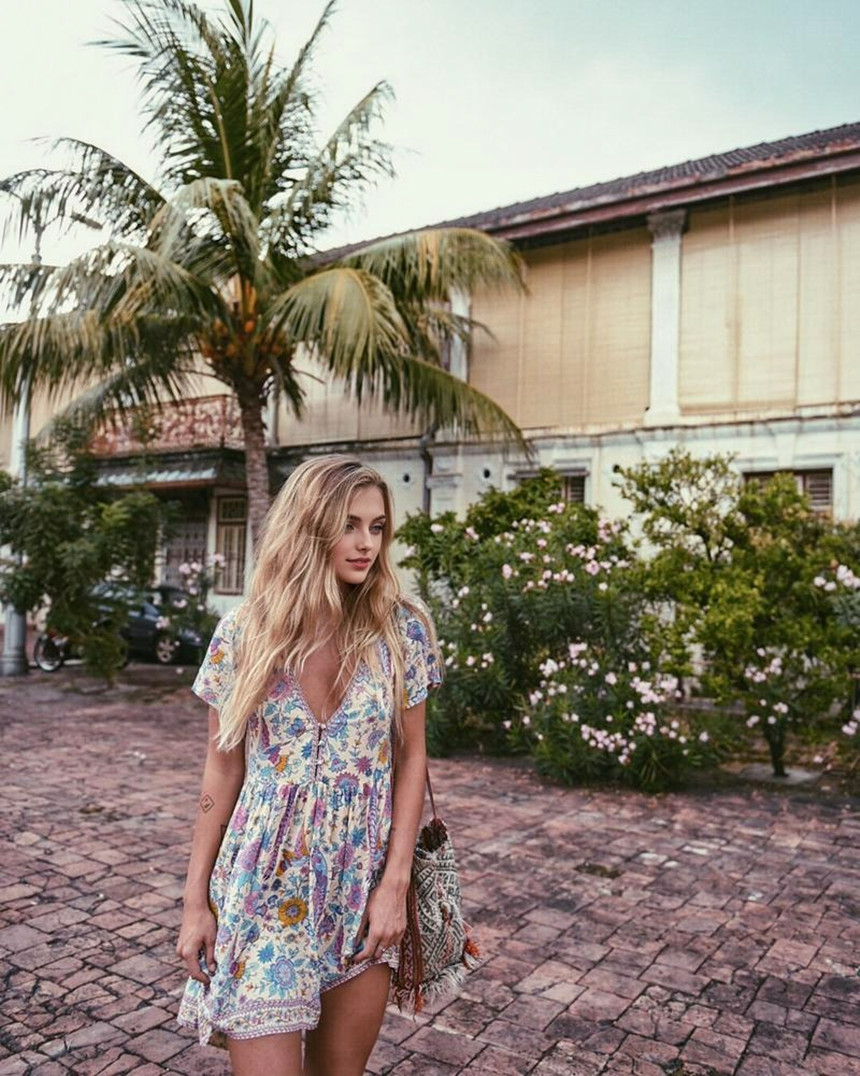 JuliaFashion - Wild Peacock & Flowers V-Neck Mini Dress