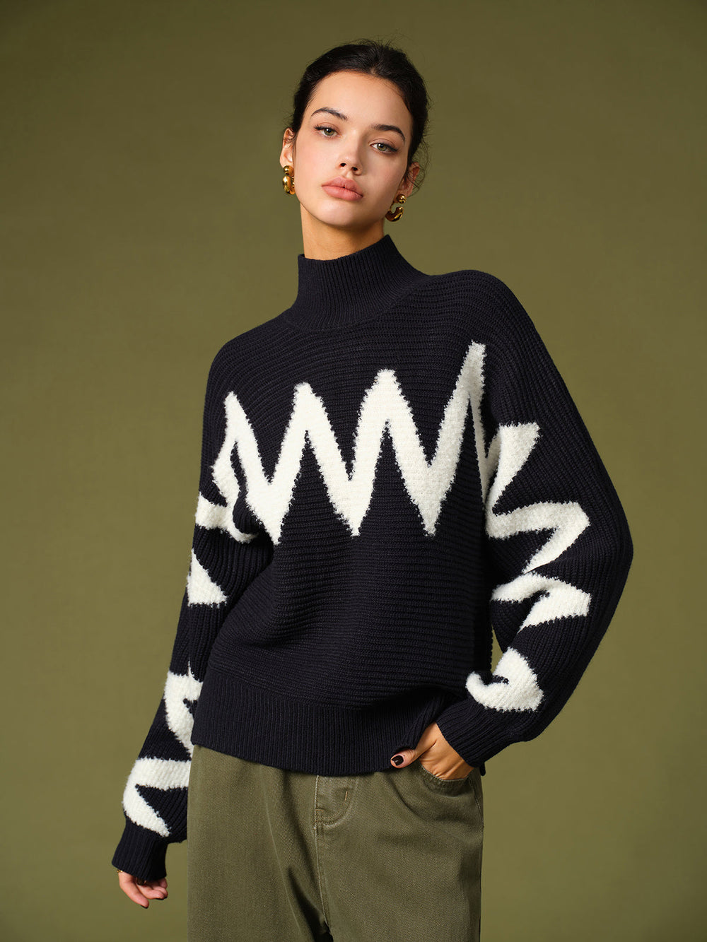 Mock Neck Contrast Binding Sweater Sweaters