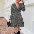 JuliaFashion-Elegant Leopard Print V Neck Mini Dress