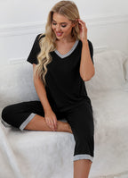 JuliaFashion - 2024 Short Sleeve V Neck T-shirt + Capri Pants Pajama Set