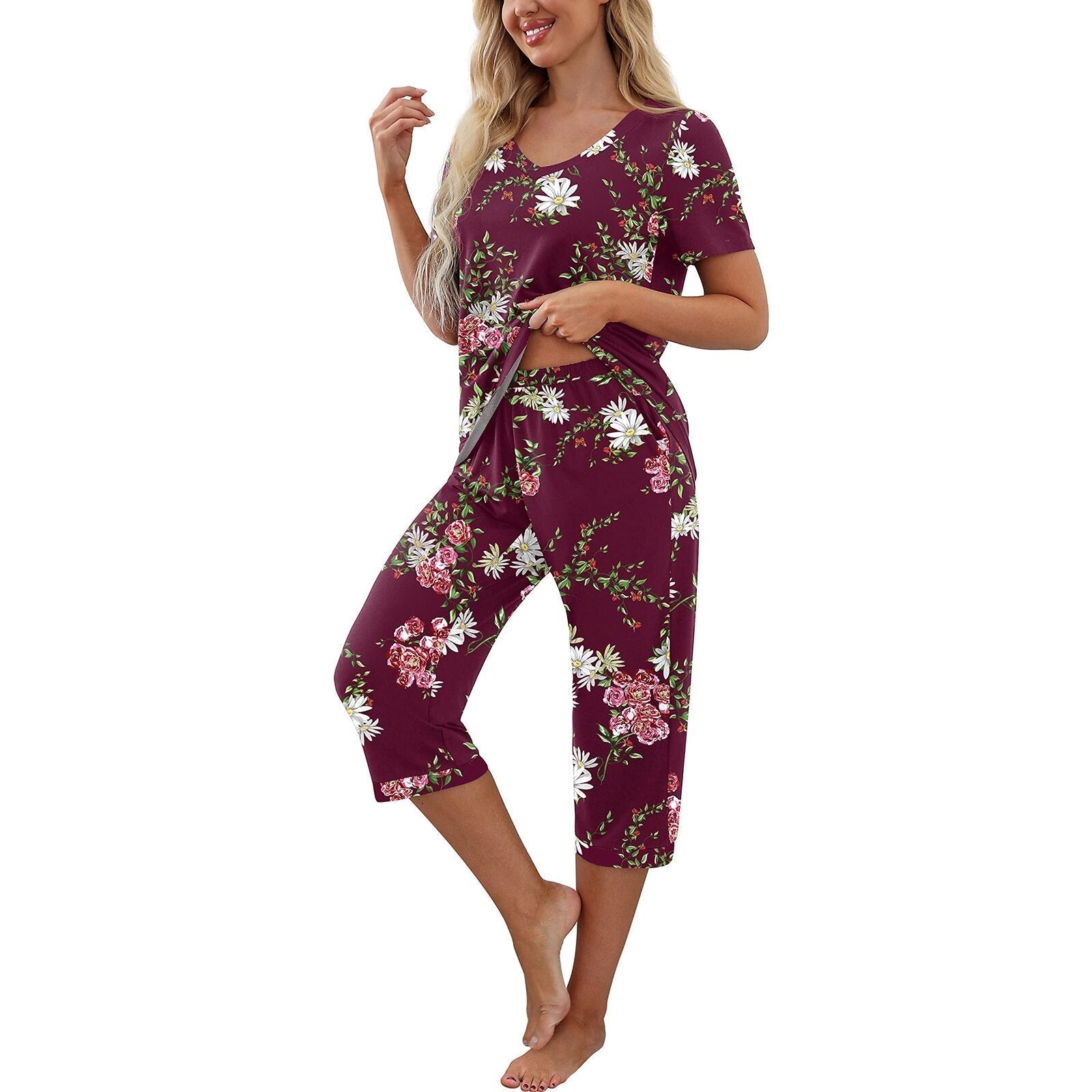 JuliaFashion - 2024 Short Sleeve V Neck T-shirt + Capri Pants Pajama Set