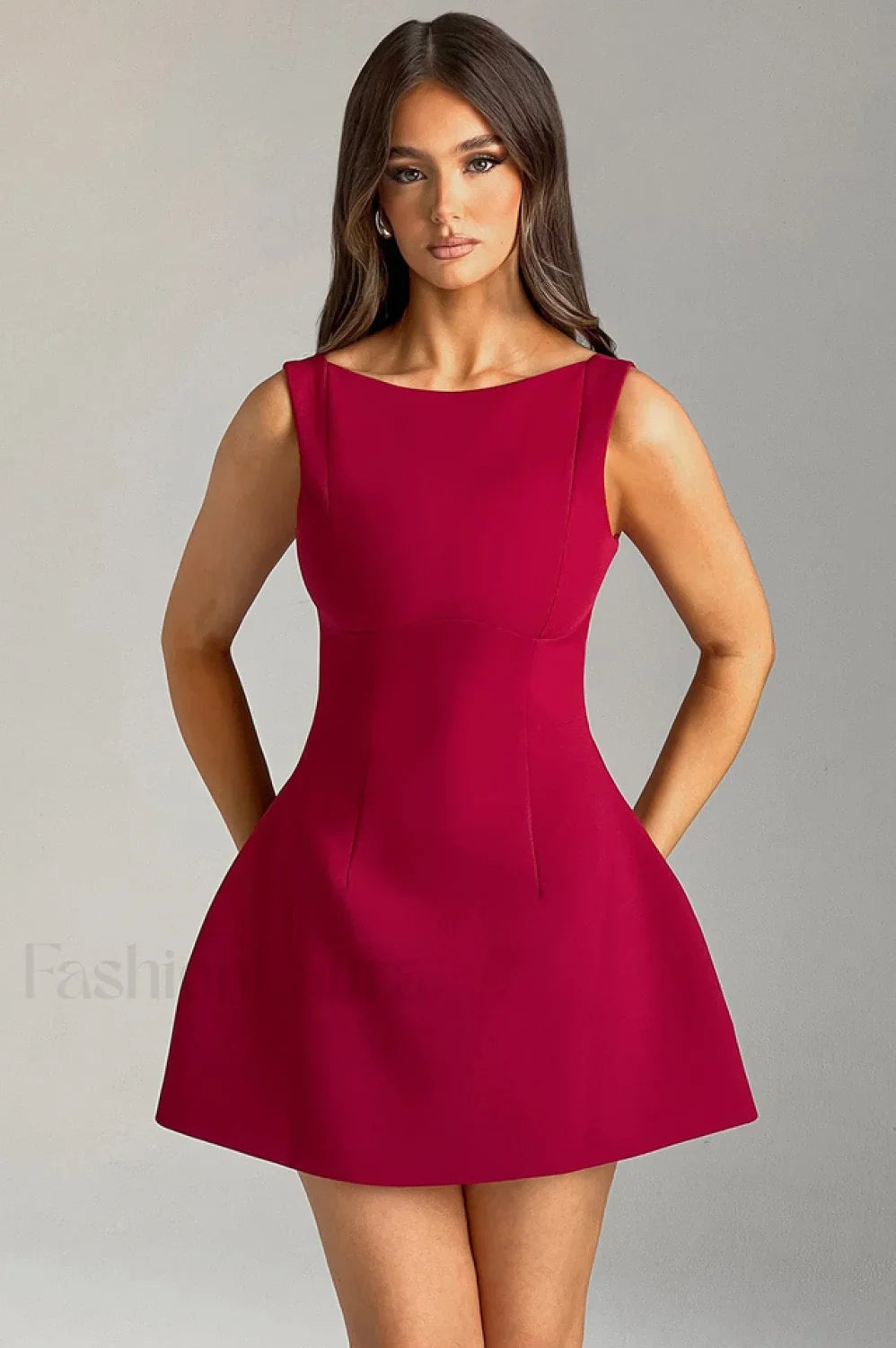 Alana Elegant Mini Dress M / Wine