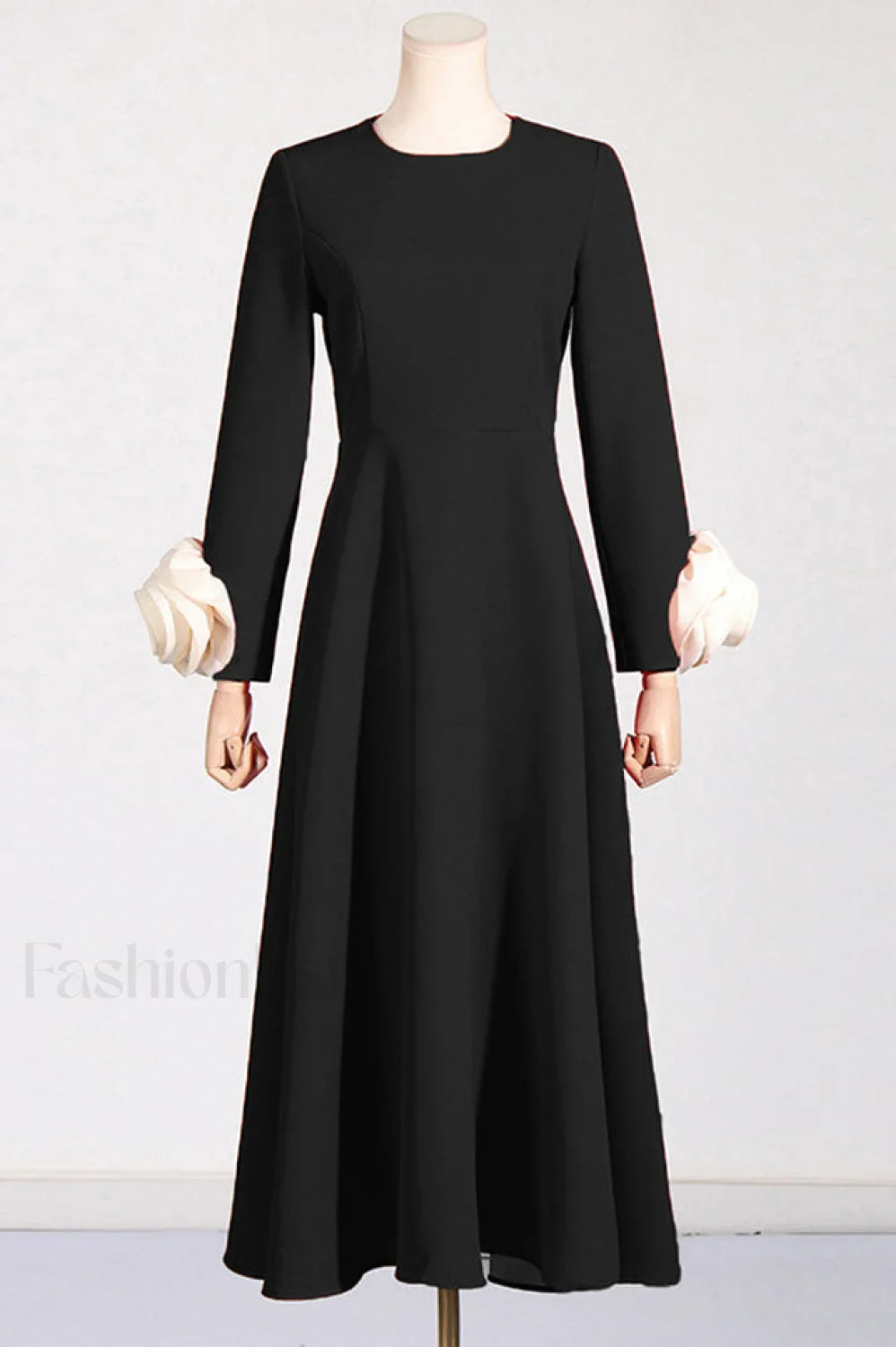 Alyvia Flower Stylish Embellished Midi Dress S / Black