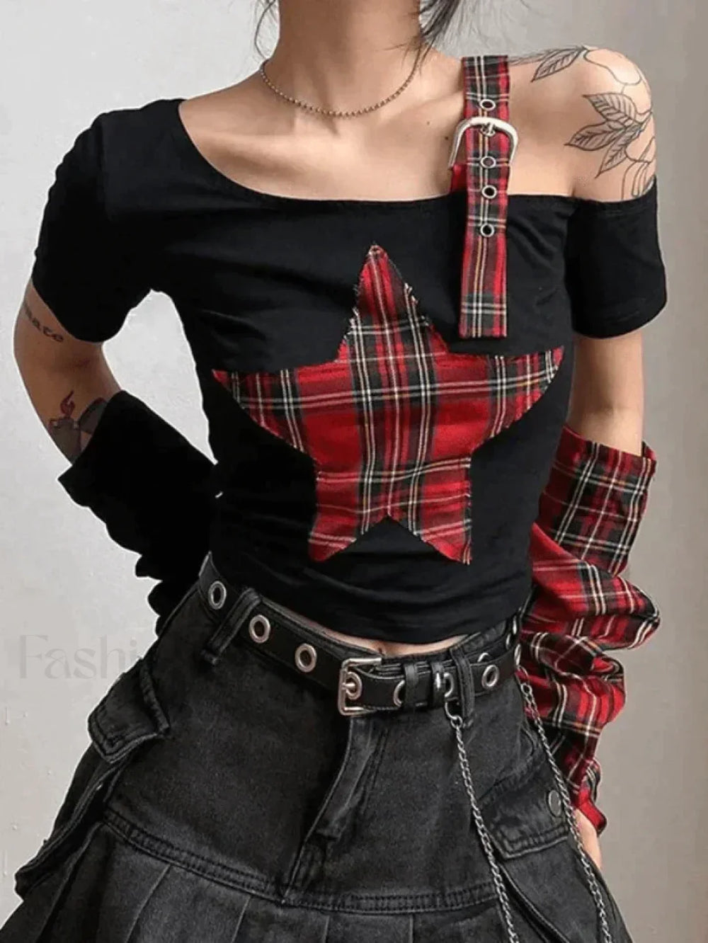 Arm Gloves Cold Shoulder Star Black Crop Top Black / S Tops&Tees