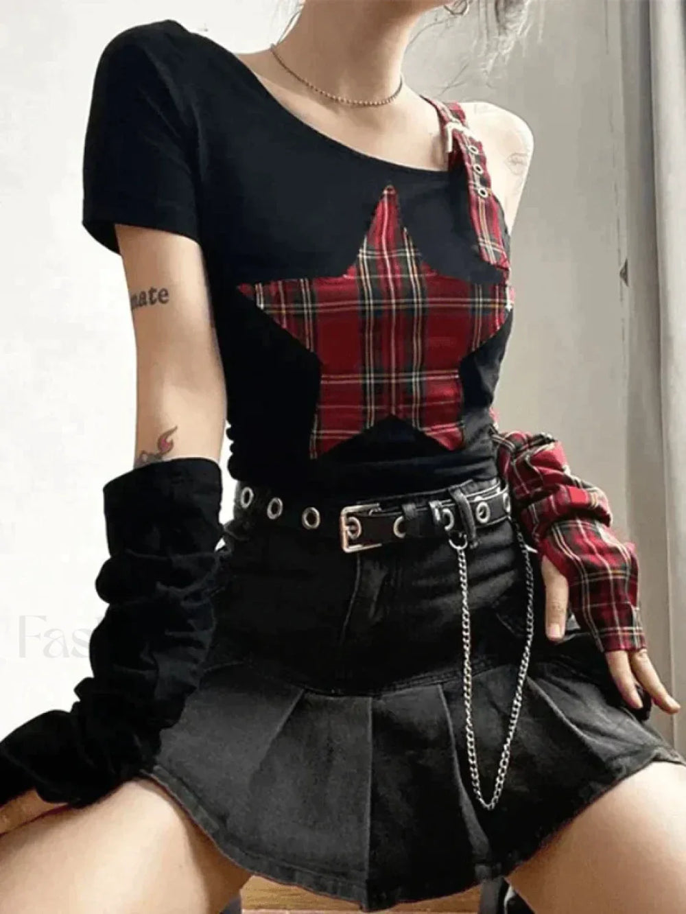 Arm Gloves Cold Shoulder Star Black Crop Top Tops&Tees