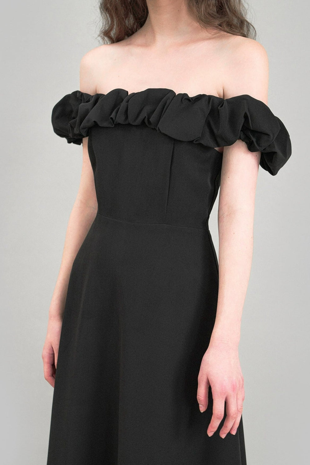 Satin Ruched Off-the-shoulder Cocktail Dress S / Black