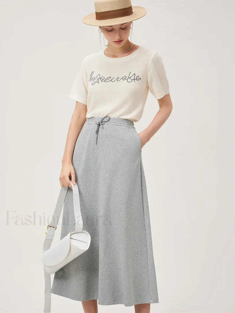 Blue Letter Embroidery Knit T Shirt