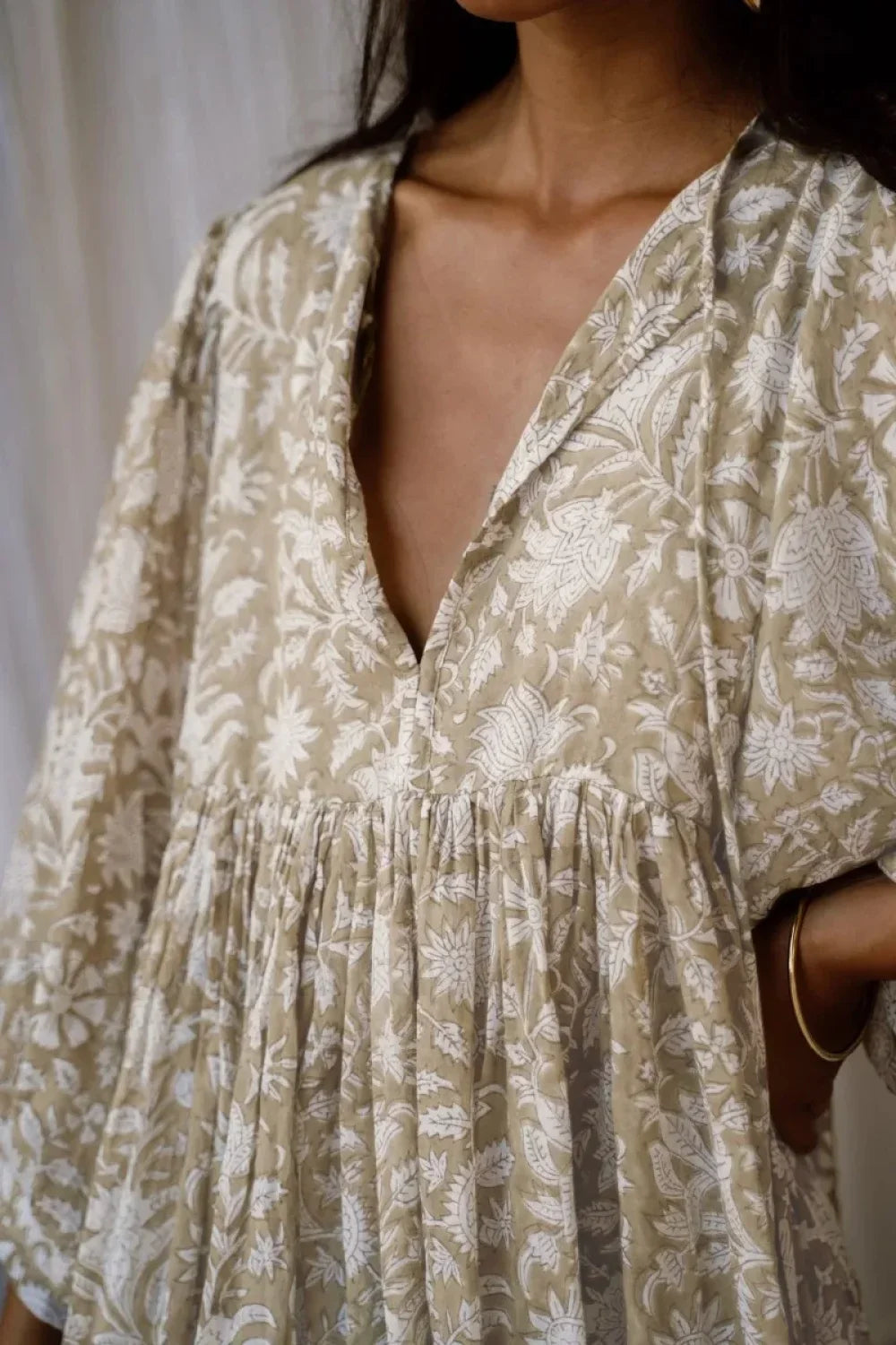 Casual Loose Floral Print Spring/Summer Women’s 2024 New Lantern Sleeves Lace up V neck Mini Dress