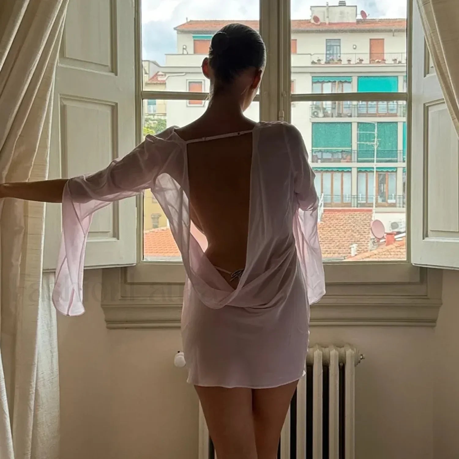 Chiffon Swinging Collar Mini Dress