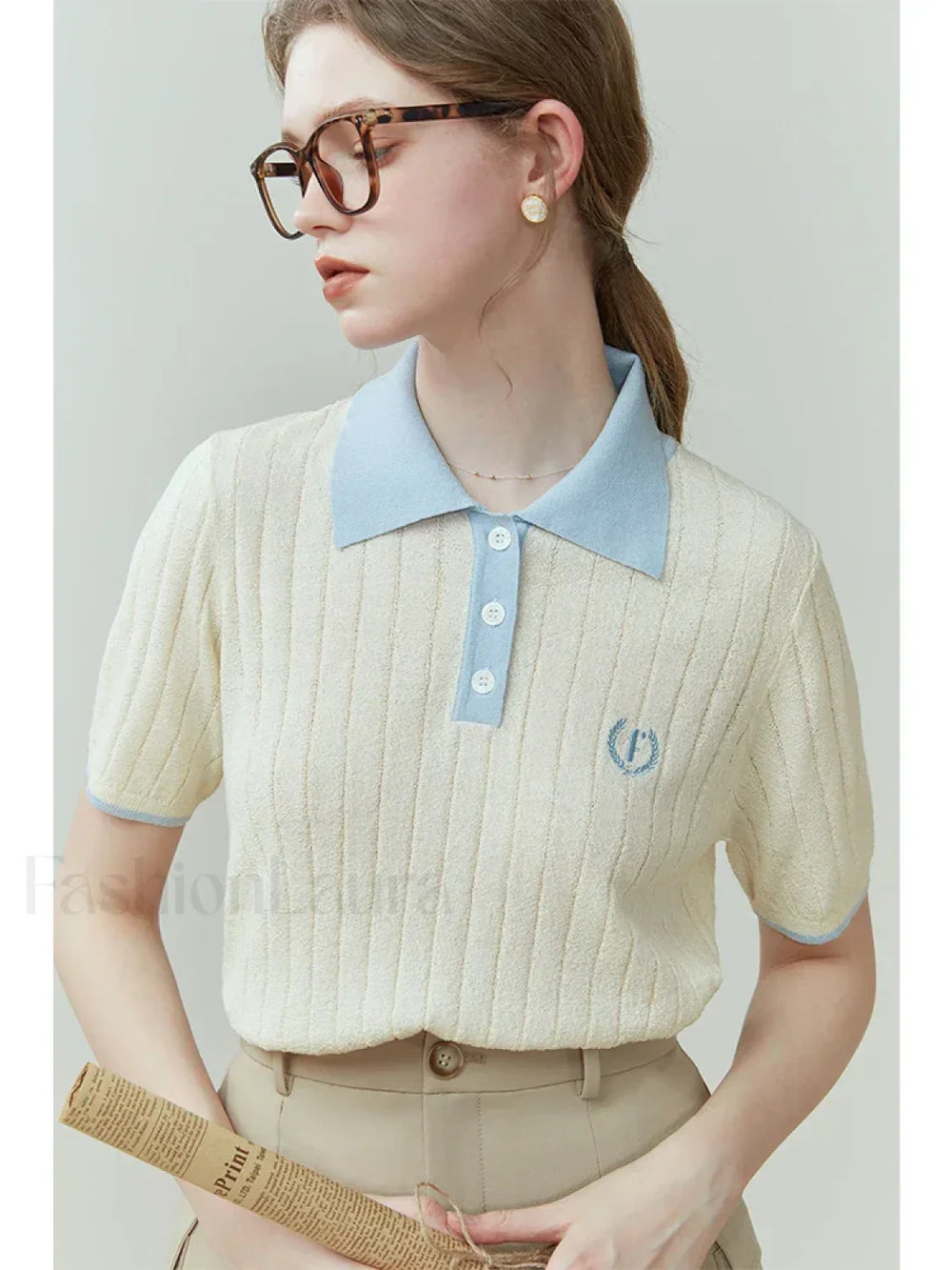 College Style Color Matching T Shirt Beige and Blue / S