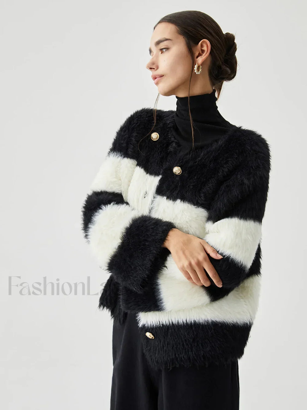 Colorblock Striped Graceful Fuzzy Button Cardigan Black / S Sweaters L