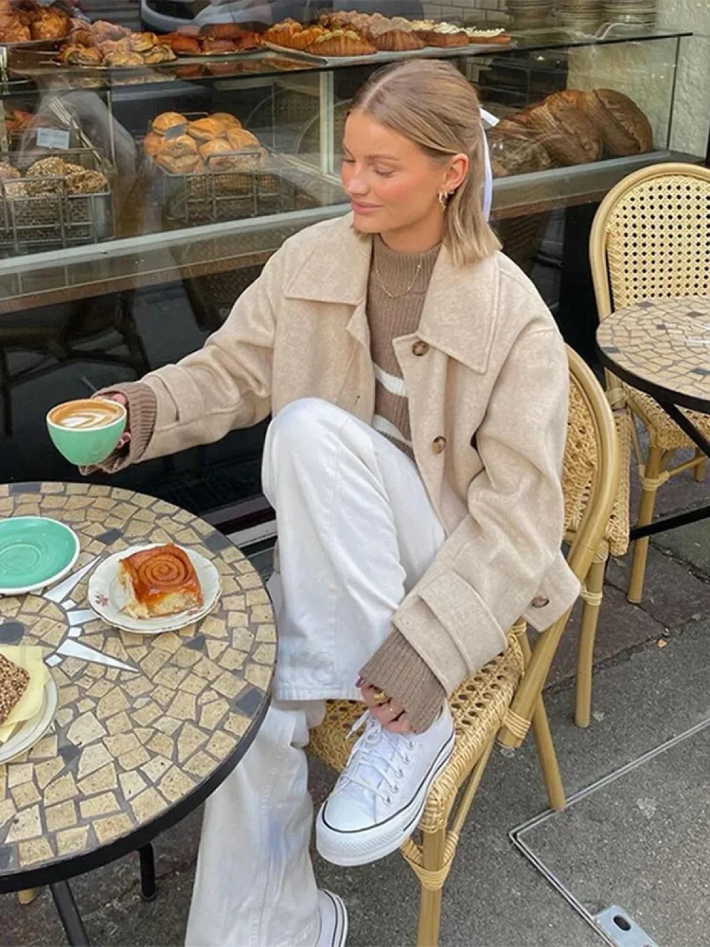 Elegant Women’s Short Woolen Coat Loose Lapel Single Breasted Long Sleeve Overcoats