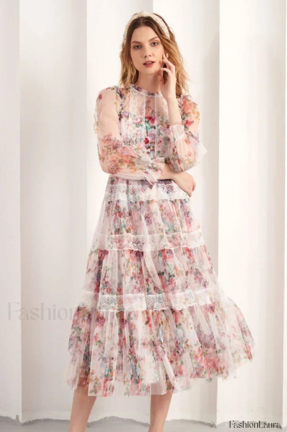 Floral Wonder Stylish Midi Dress S / Apricot