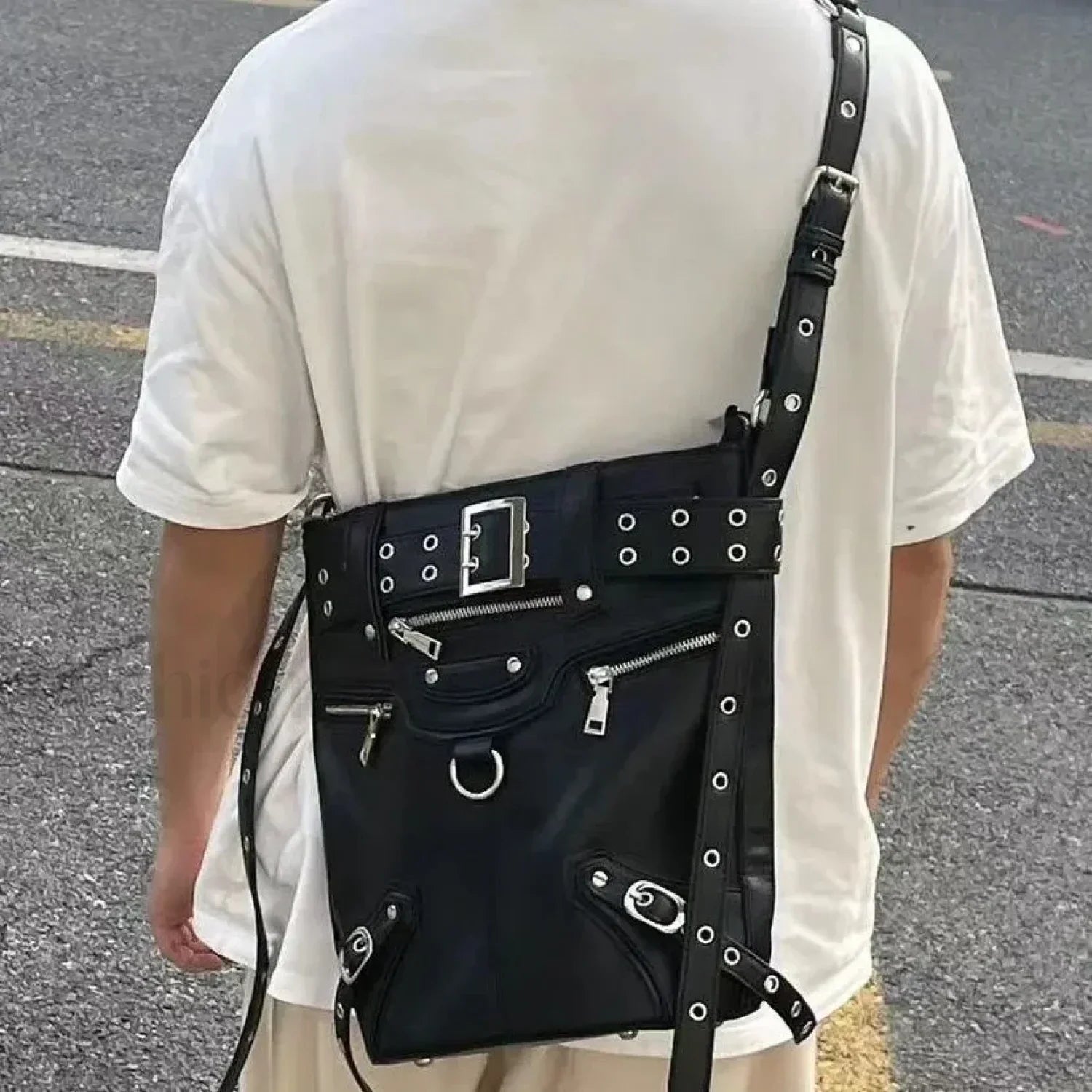 Gothic Big Metal Dark Chic Messenger Harajuku Cool Motobiker Rivets Volume Bag Black