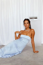 Half Open Back Charming Sleeveless Silky Dress