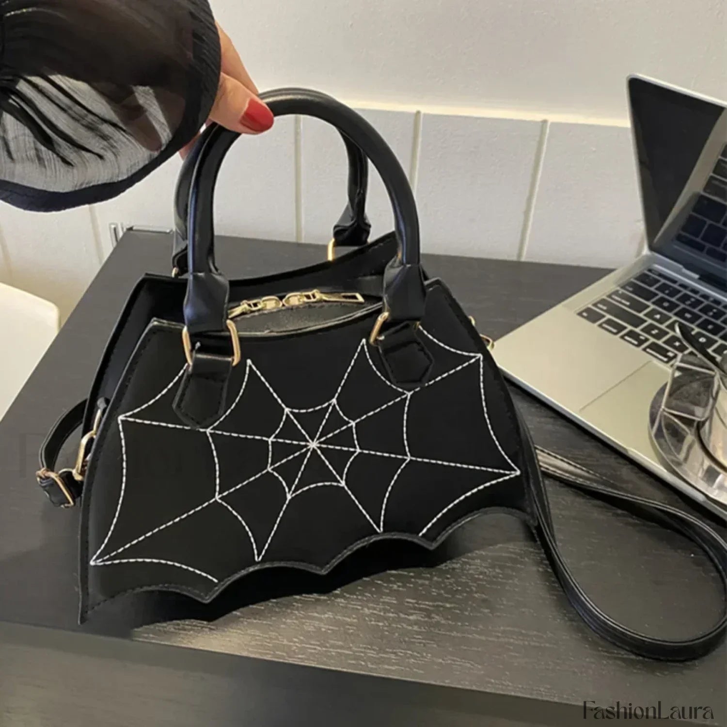 Halloween WingCreative Crossbody PU Leather Fashion Bat Women’s Novelty Bag Black