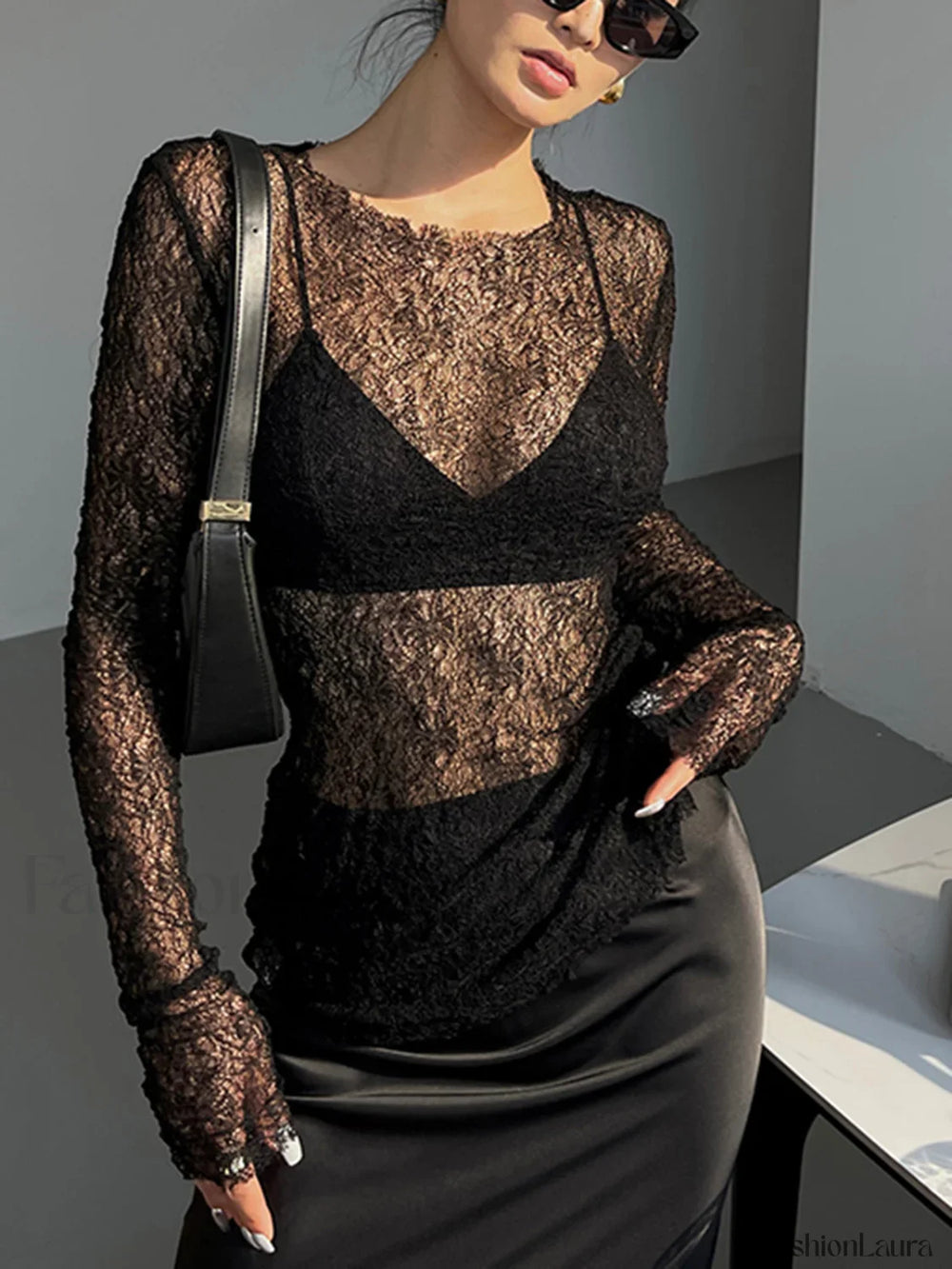 Lace Raw Hem Crew Modern Neck Long Sleeve Top T Shirts