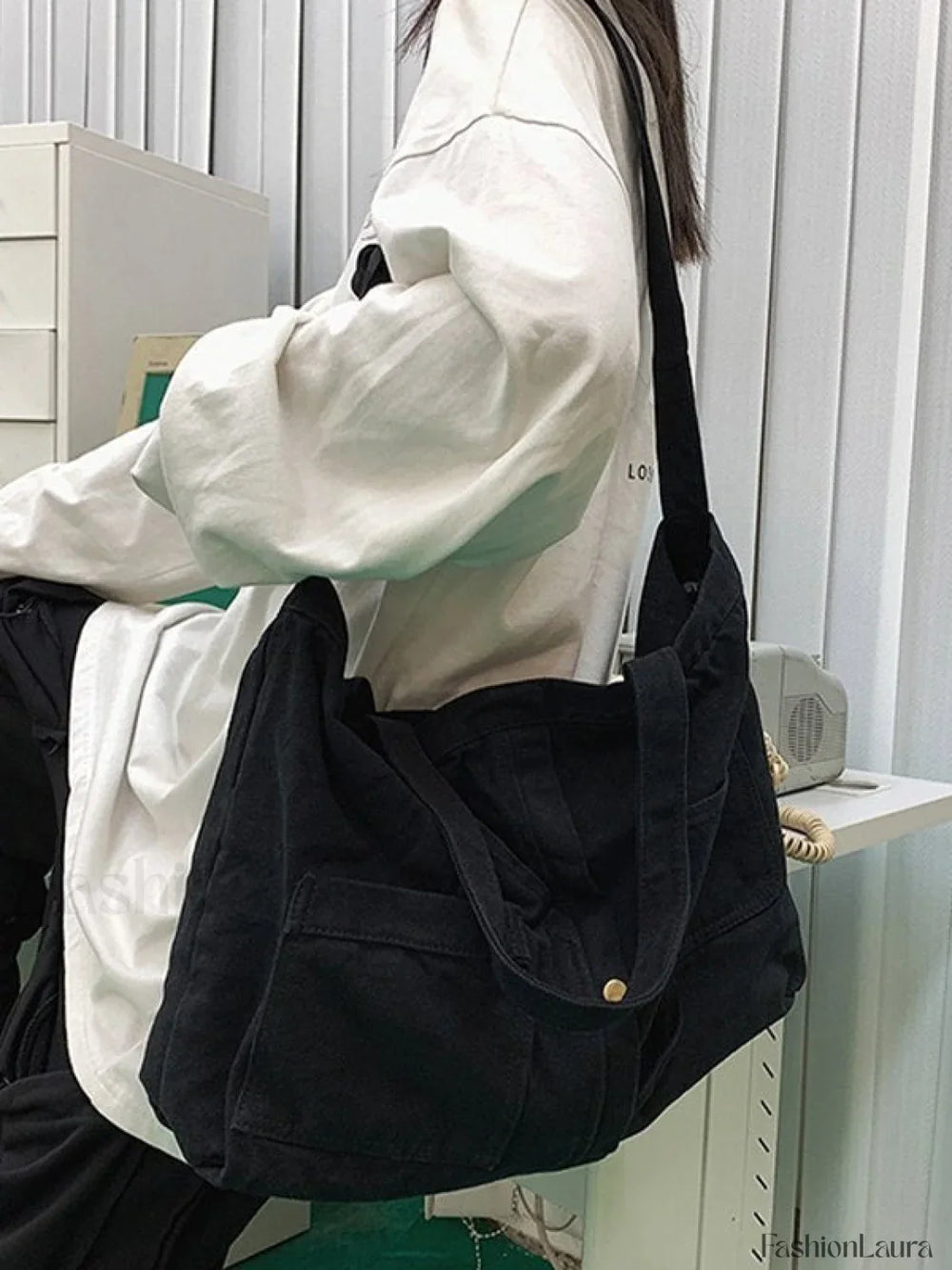 Men’s Cargo Pocket Patched Straight Leg Jeans loose jeans