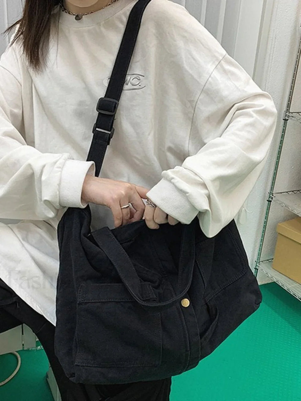 Men’s Cargo Pocket Patched Straight Leg Jeans loose jeans