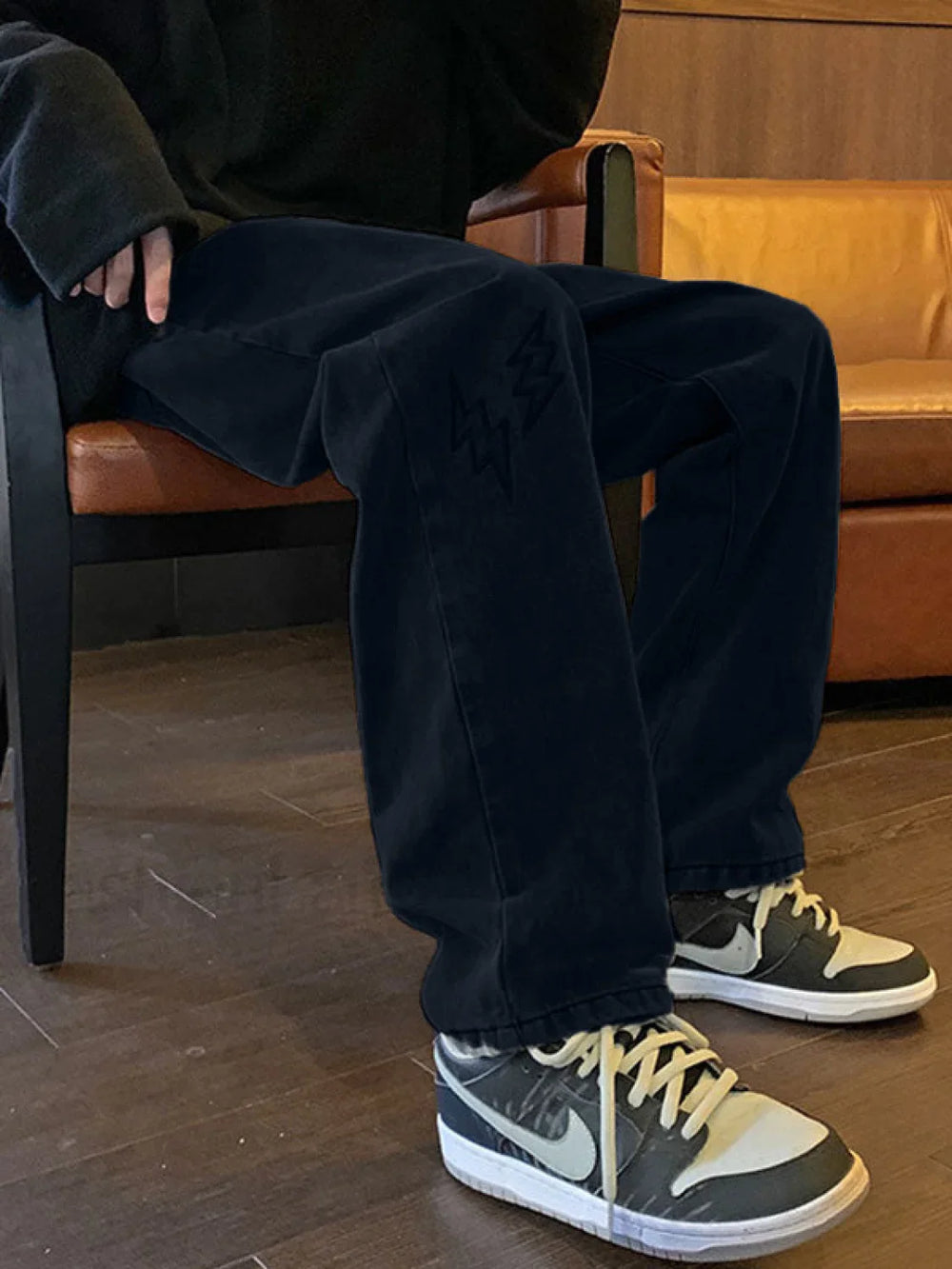 Men’s Lightning Embroidered Straight Jeans Straight leg jeans