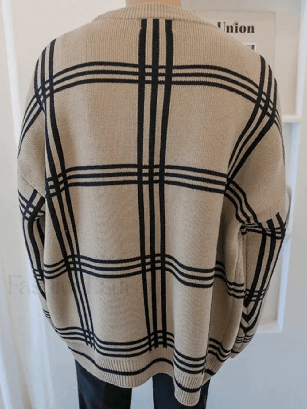 Men’s V Neck Checkered Cardigan Sweaters