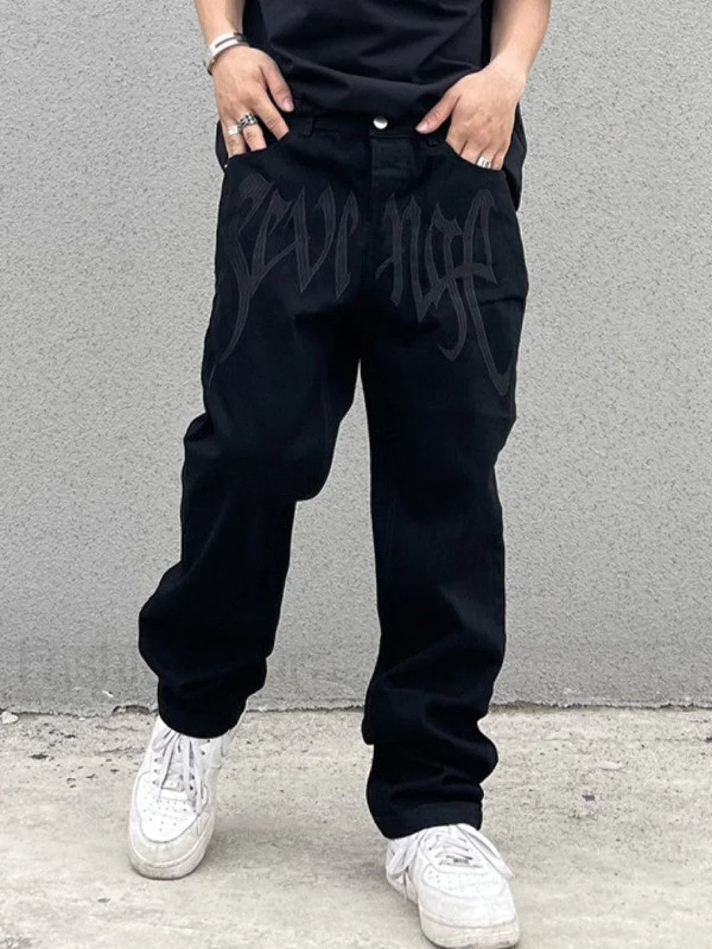 Men’s Washed Revenge Straight Leg Jeans Black / S loose jeans