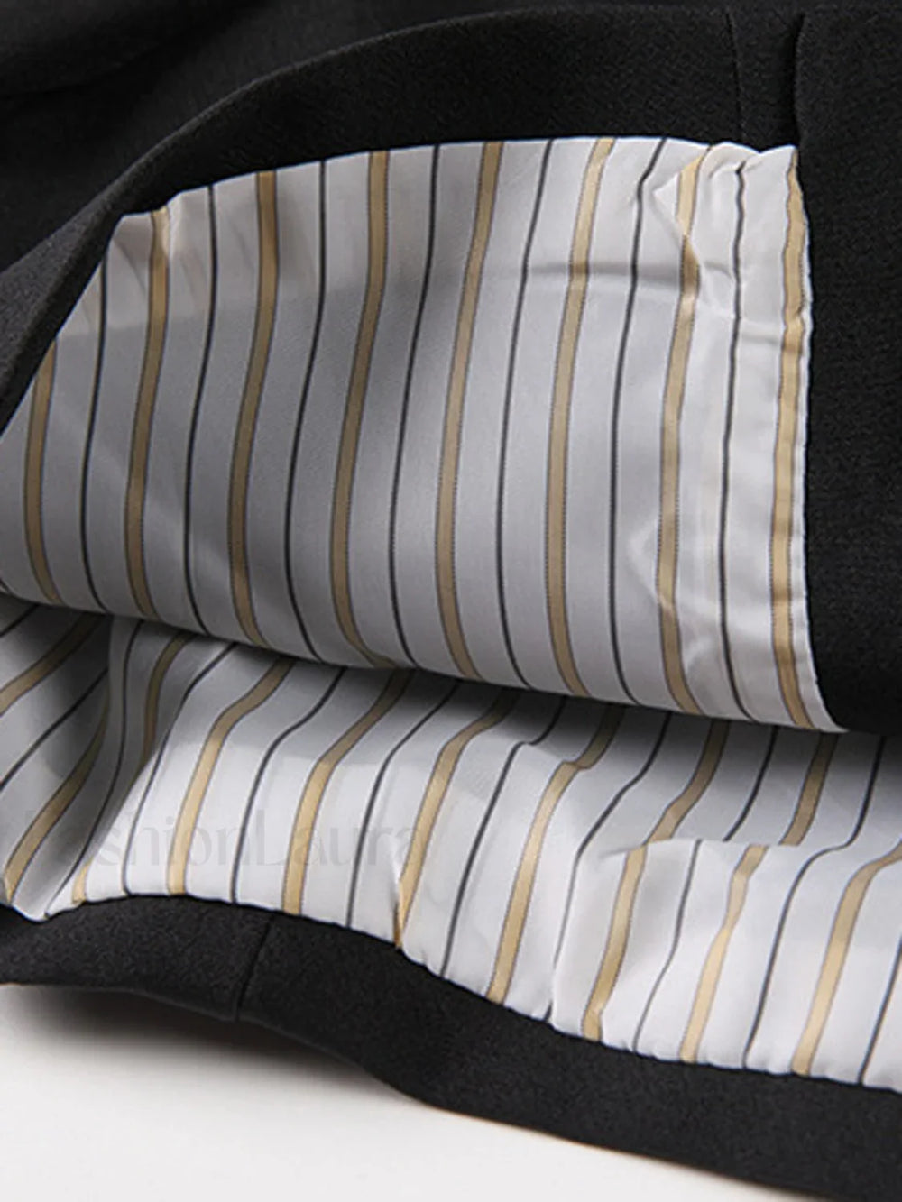 Mind My Graceful Business Crop Blazer Blazers