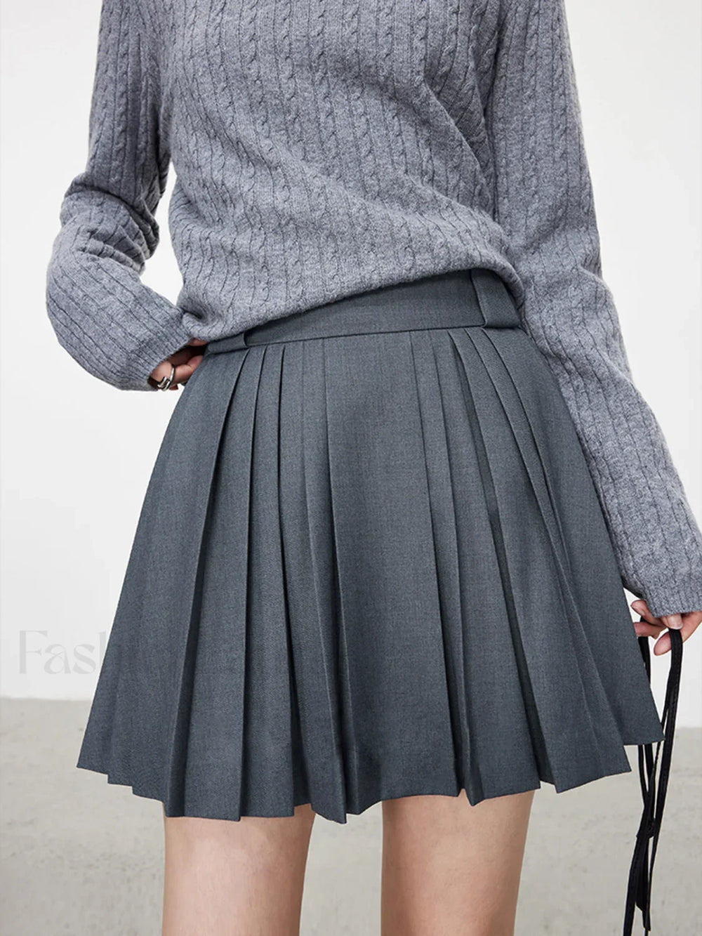 Pleated Solid Graceful Mini Skirt Skirts