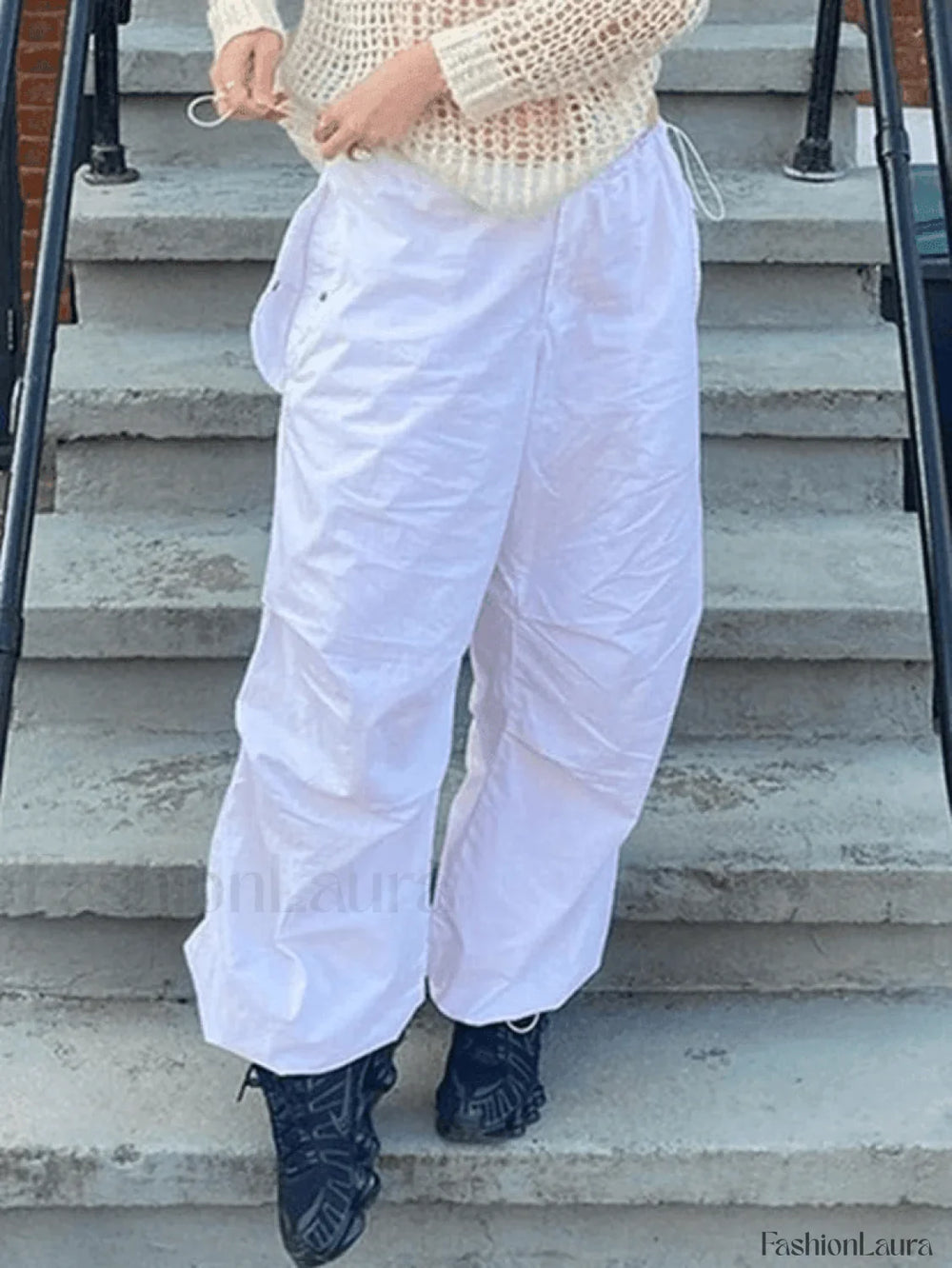 Relaxed Low Waist Cargo Pants White / S Pants