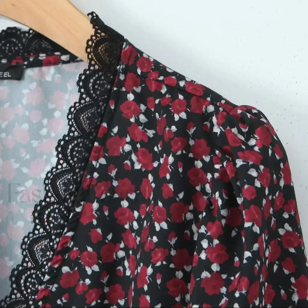 Retro Flower Print Slim Sexy Cropped Blouse