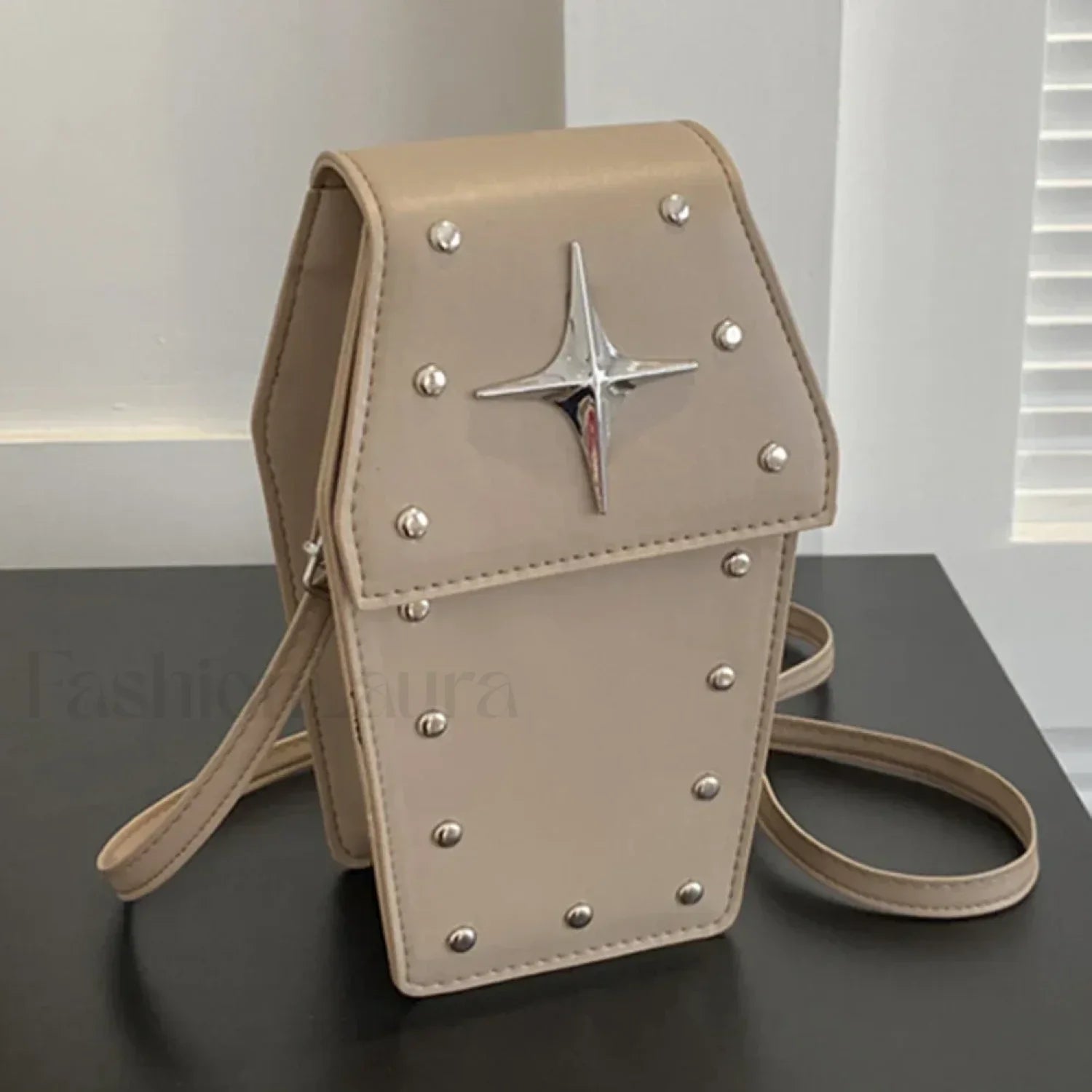 Retro Gothic Dark Personalized Star Rivet PU Leather Women Halloween Handbag Khaki