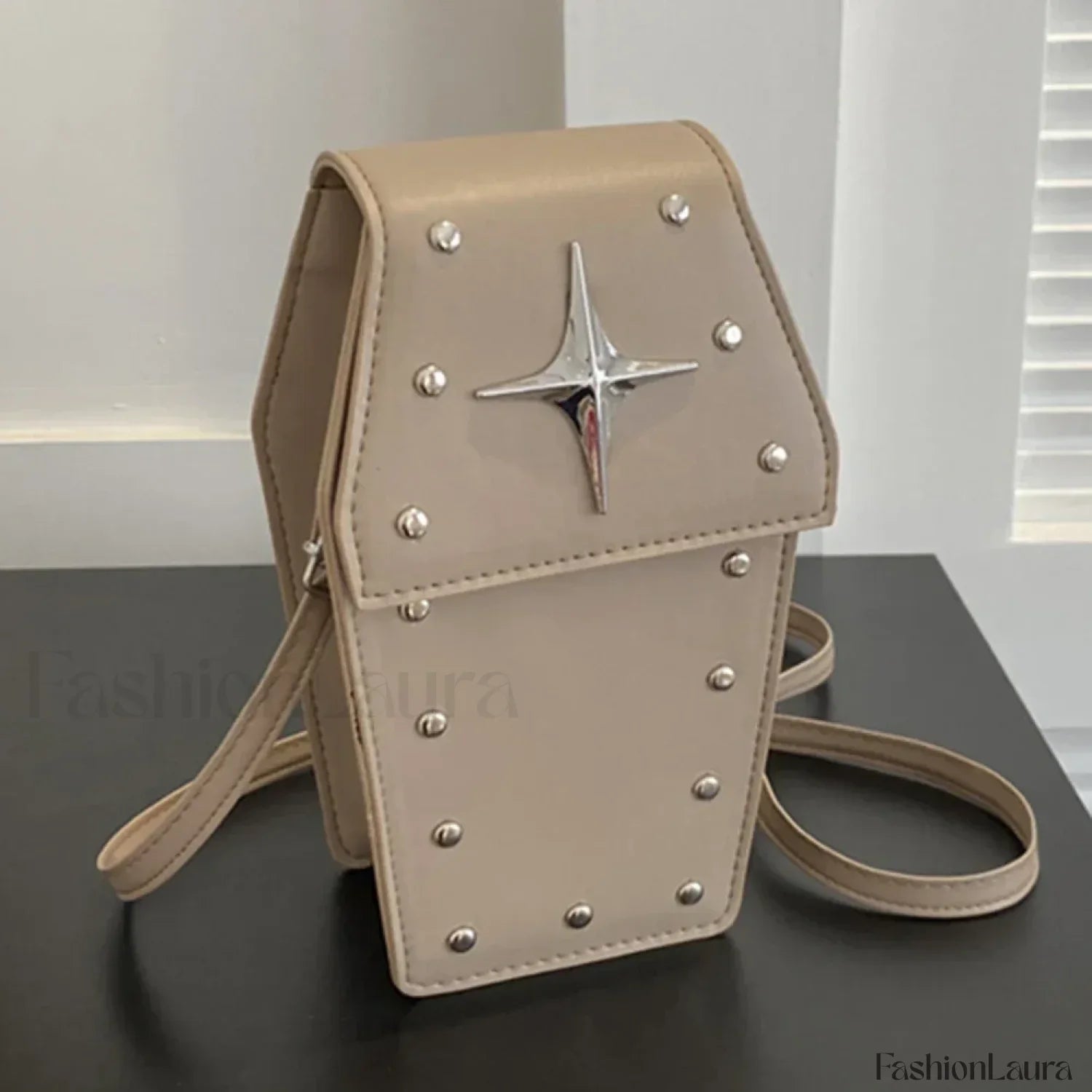 Retro Gothic Dark Personalized Star Rivet PU Leather Women Halloween Handbag Khaki