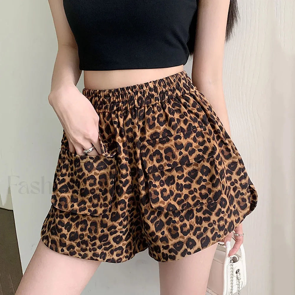 Retro Leopard Elastic High Waist Pocket Shorts Khaki / S