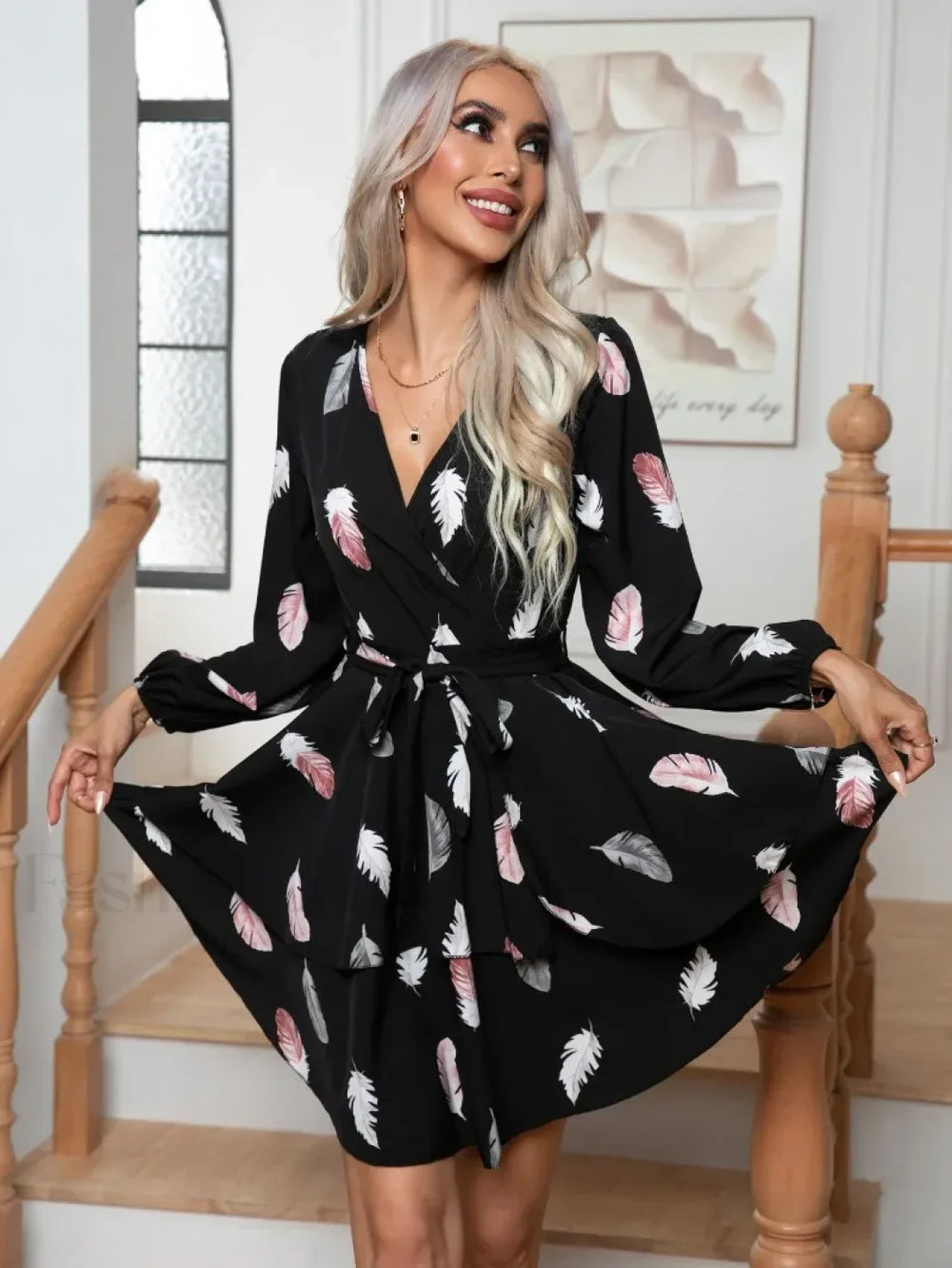 Skinny Feather Printed V neck for Women New 2024 Mini Dress