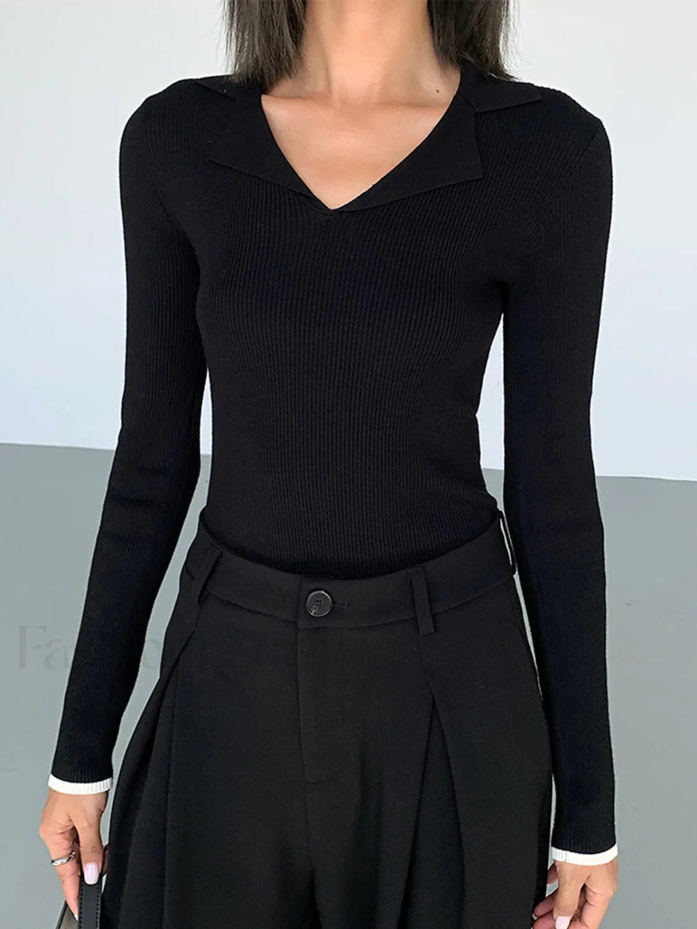 Slinky V neck Collar Trendy Ribbed Knit Top Black / XS Sweaters L