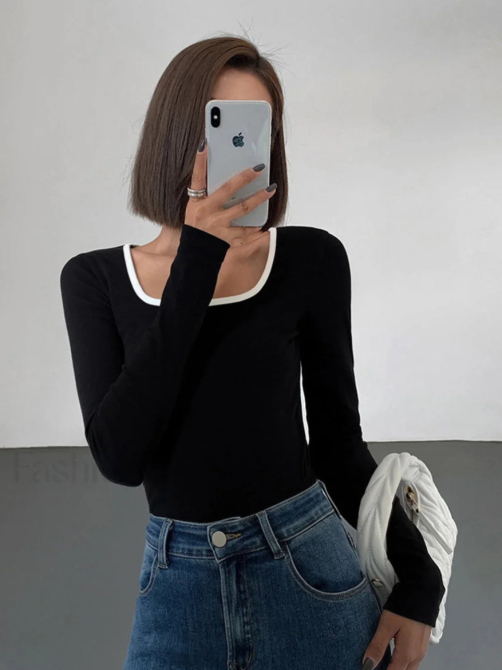 Sliver Lining Contrast Neckline Long Sleeve Top T Shirts