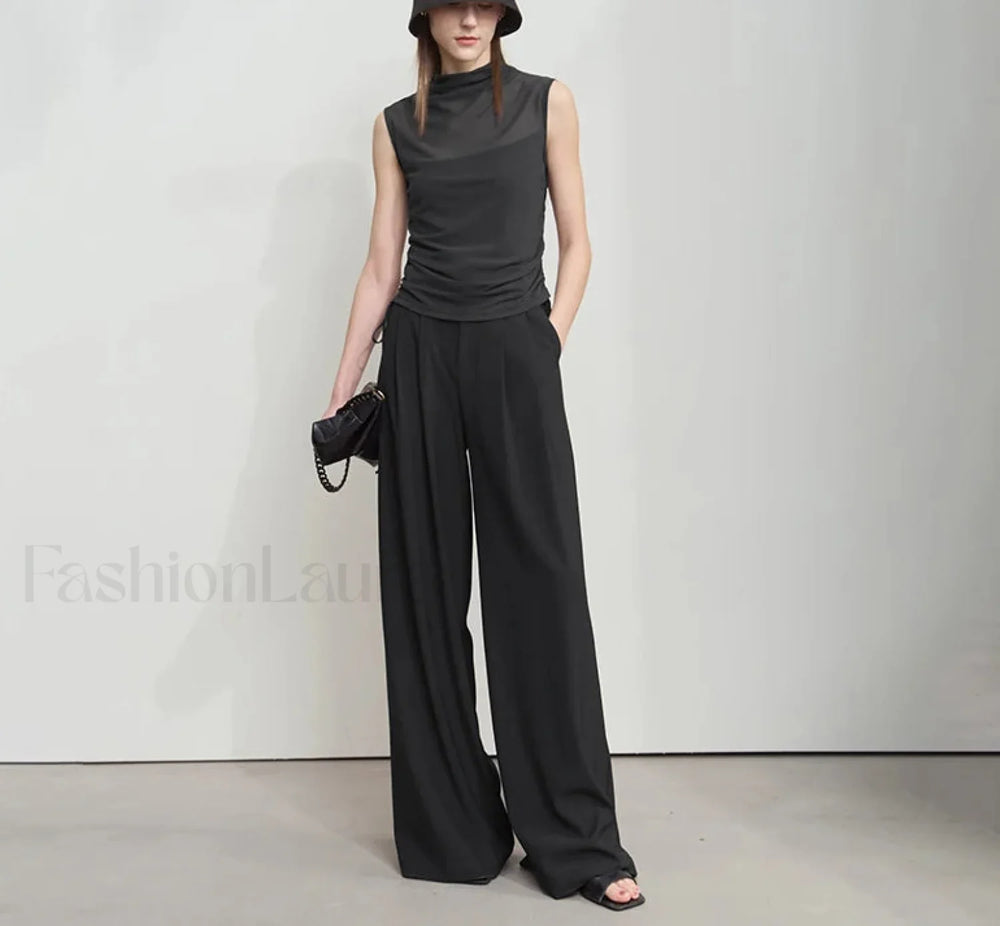 Solid Sleeveless Turtleneck Slim T Shirt Black / S