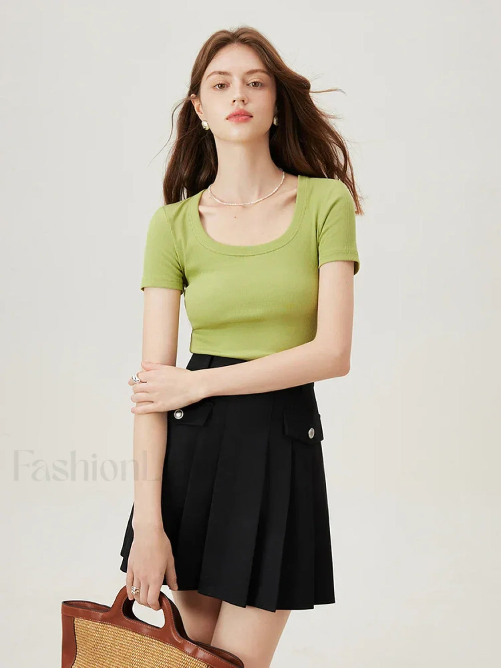 U Neck Slim Thin Knitted T Shirt Green / XS
