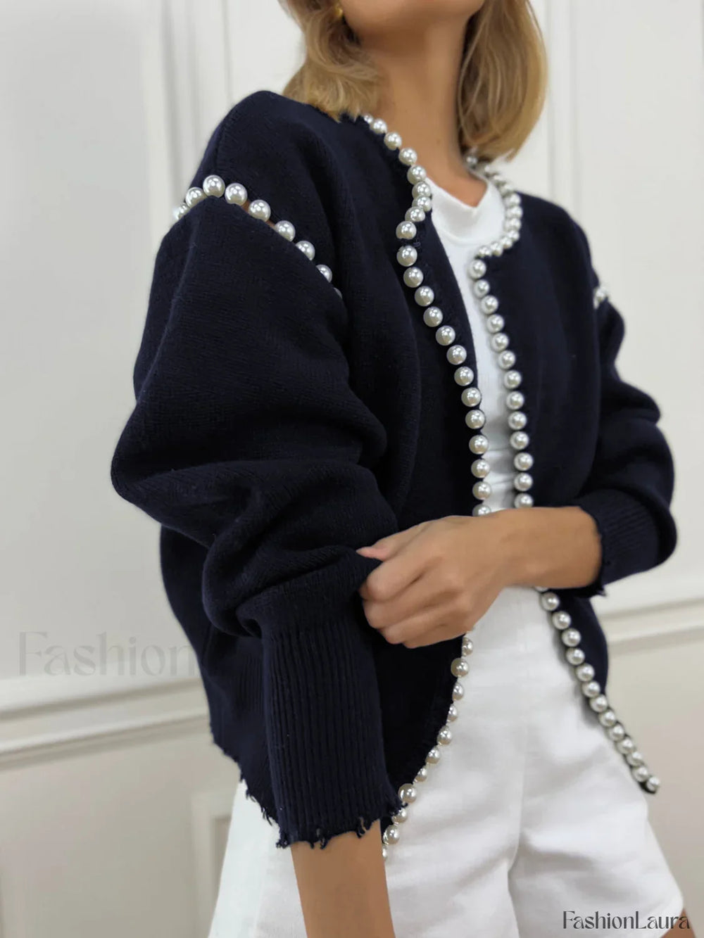 Vintage Pearl Graceful Edge Cardigan Navy / XS Sweaters L