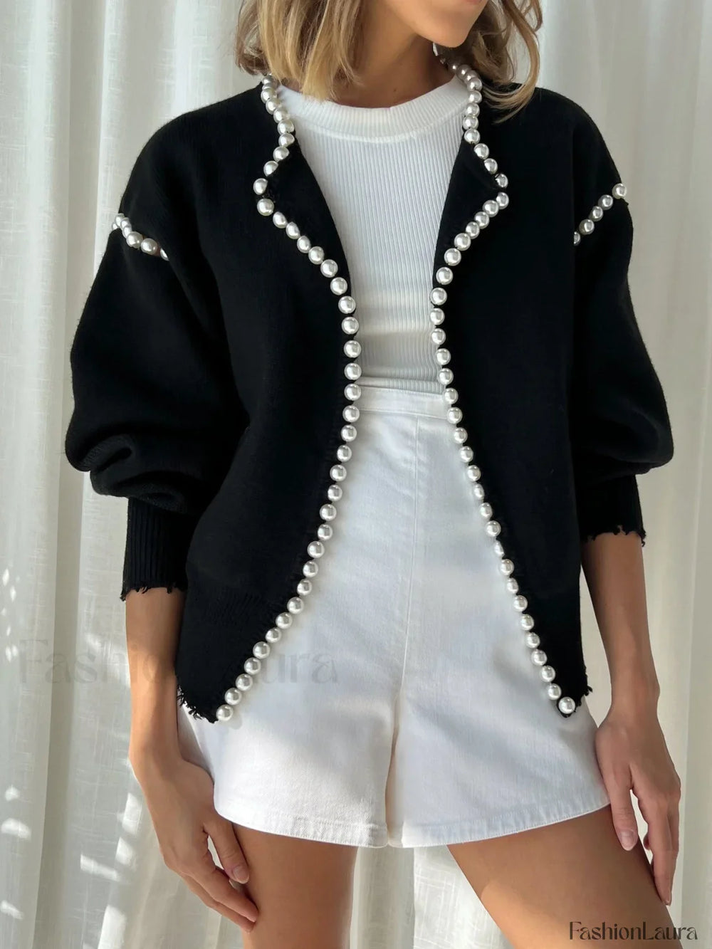 Vintage Pearl Graceful Edge Cardigan Black / XS Sweaters L
